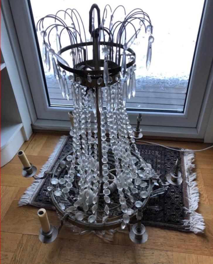 Renoveringsobjekt - Kristallkrona