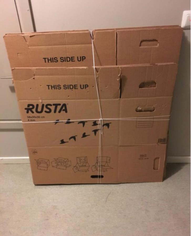 Flyttkartong