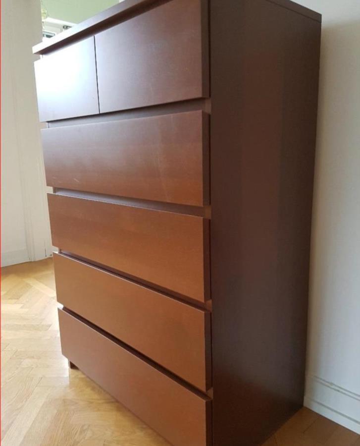 Fin och rymlig byrå