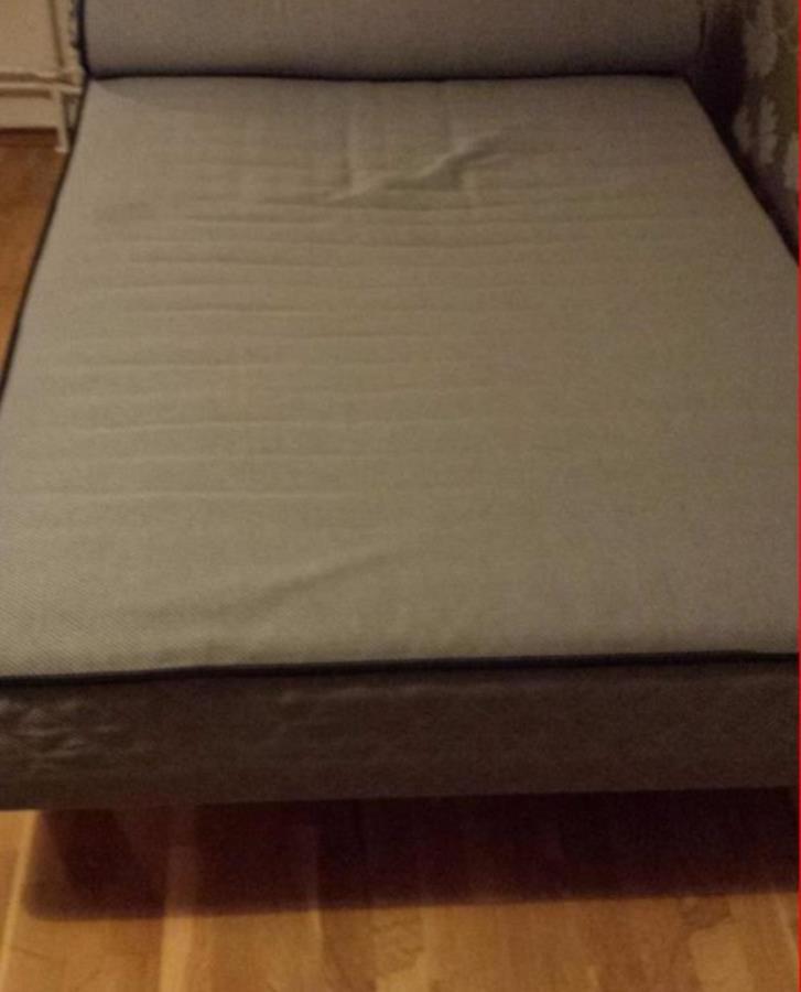 Säng bortskänkes i centrala malmö