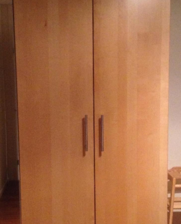 Två garderobsdörrar pax 236*50 cm