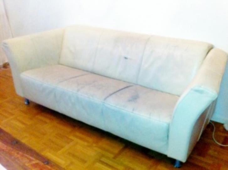 Cremevit 3-sitsig skinnsoffa