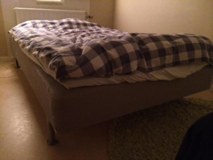 Ikea sultan säng 120
