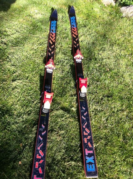 K2 skidor med bindningar