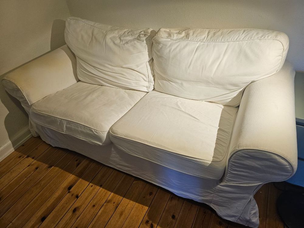 Ikea-soffa bortskänkes