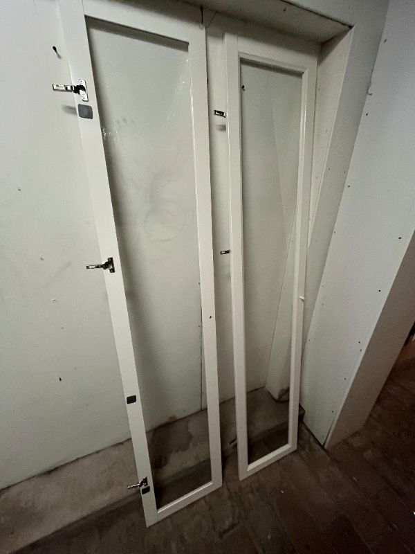 Fönsterdörrar till Billybokhylla