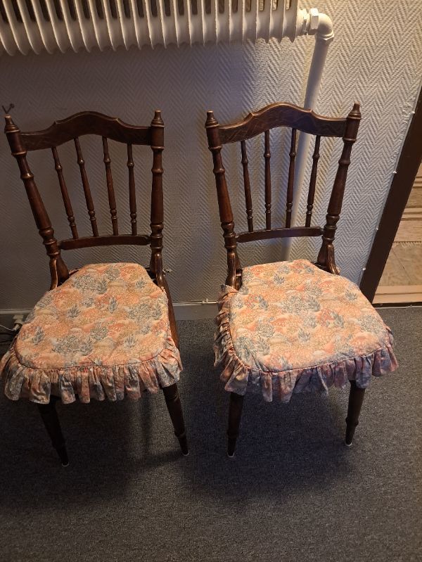 Stolar. Tidigt 1900-tal.