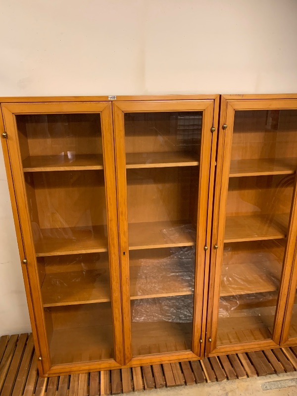 Arkivskåp 3 st skänkes