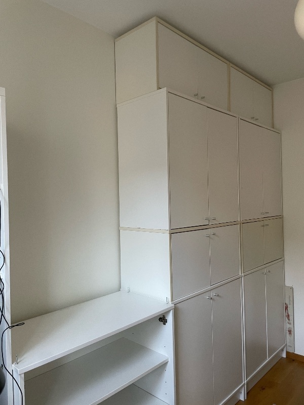 IKEA EFFEKTIVT SKÅP