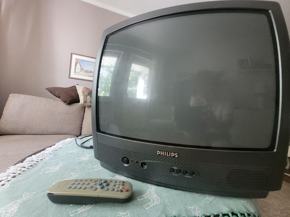 Philips CRT-/tjock-TV med fjärrkontroll + ställ