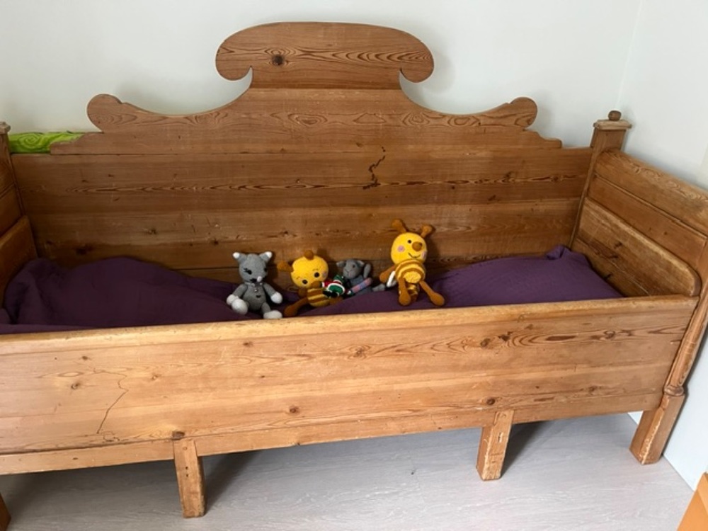 Gammal Träsoffa/säng