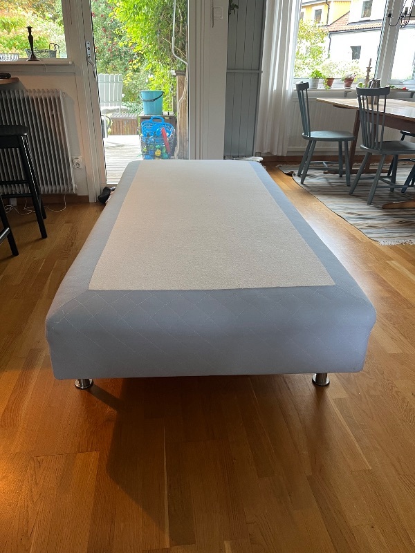 Säng 90x200 IKEA Sultan