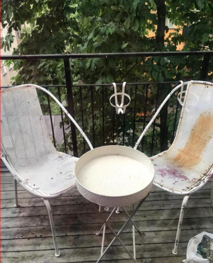 Utemöbler bortskänkes